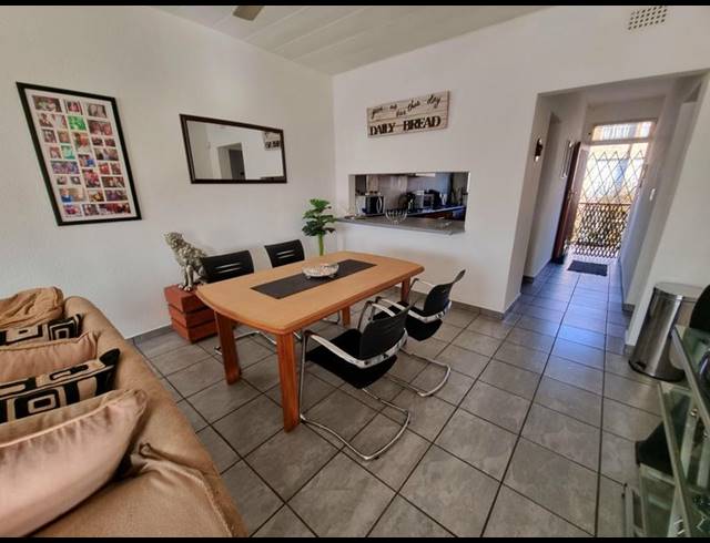 2 BEDROOM APARTMENT FOR SALE IN NEW REDRUTH